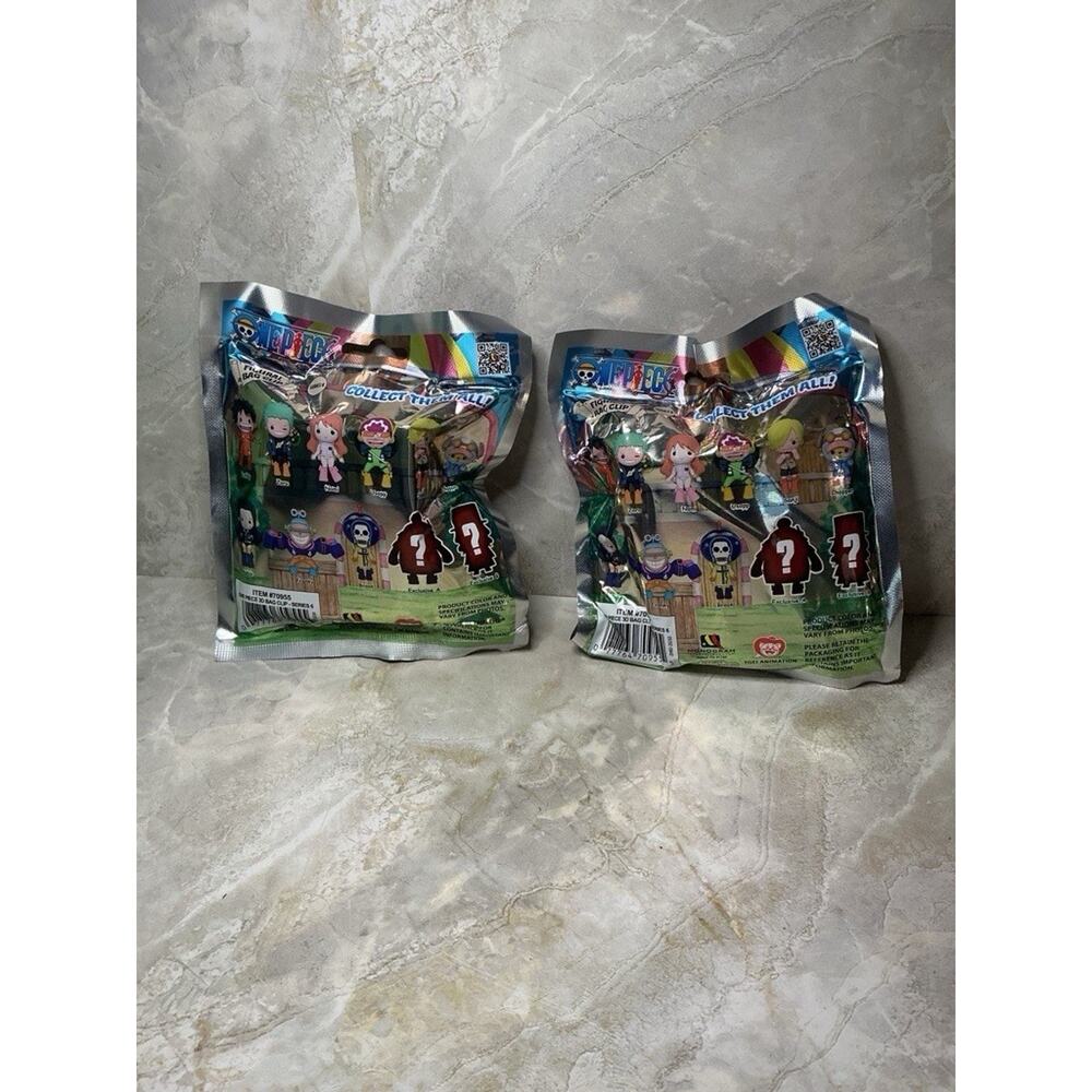 Monogram One Piece Bag Clip Blind Bag 2-Pack Luffy Nami Zoro Sanji Chopper